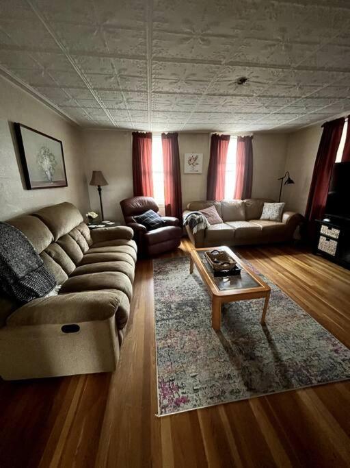 Cute 6-Bedroom Getaway In The Heart Of Littleton Luaran gambar