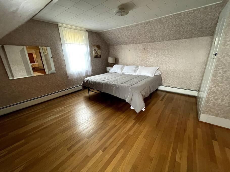 Cute 6-Bedroom Getaway In The Heart Of Littleton Luaran gambar